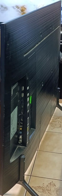 Телевизор Samsung 43