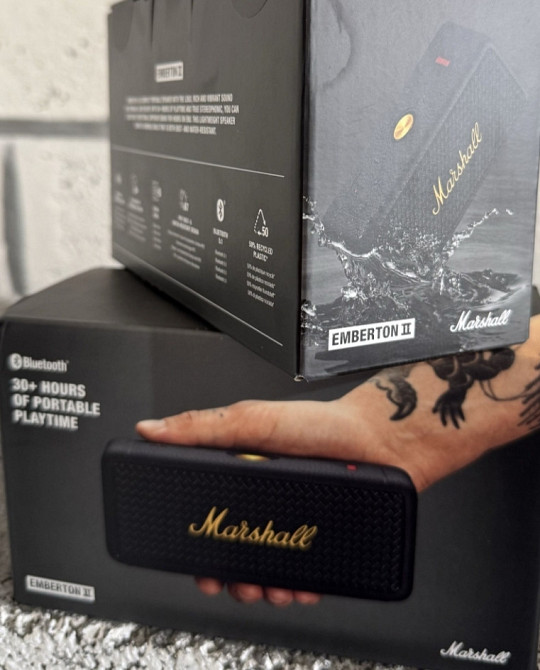 Нова портативна акустика Marshall Portable Speaker Emberton II Black and Brass (1006234) Киев - изображение 4