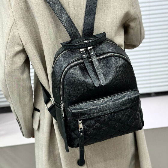 Женский кожаный рюкзак городской 30х23х12, наплечник из натуральной кожи, черный Киев