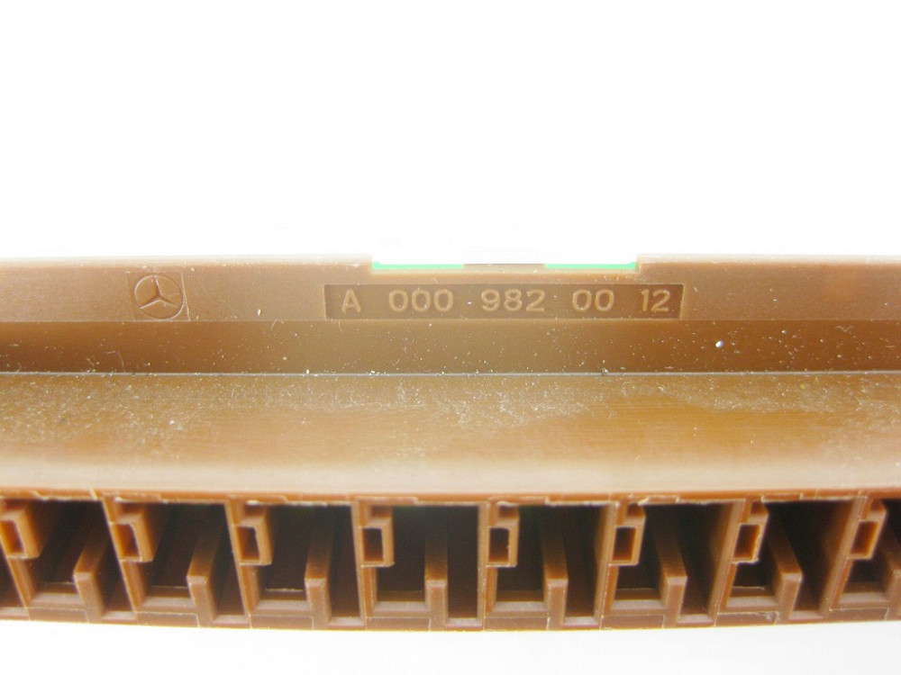 Mercedes-Benz  A0009820012 Розподільник потенціалів E-class W212 E-class S212 CLS C218 CLS Shooting Brake X218 CLA Shooting Brake X117 CLA C117 GLA X1 Одесса - изображение 9