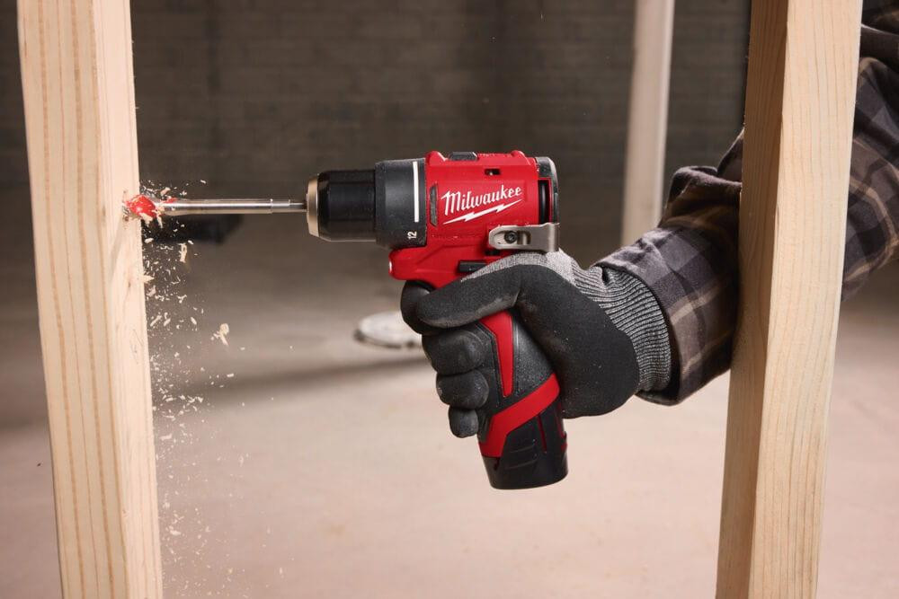 Дриль-шурупокрут акумуляторний MILWAUKEE M12 BLDDRC-402C 40Нм (+ заряд.пристрій, 2 акум., HD кейс) Одеса - фото 7