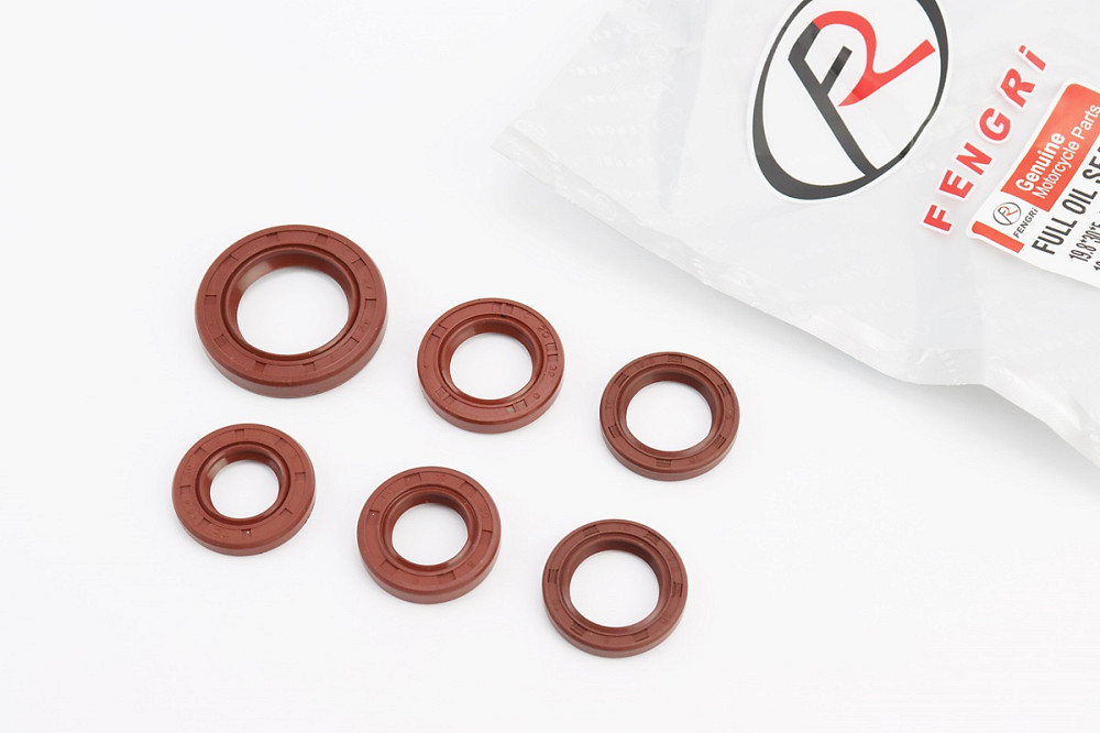 Сальники к-кт 6шт (16,4x30x5; 17x30x5; 19,8x30x5-2шт; 20x32x6; 27x42x7) двигуна, коричневий, від 10шт -15% Київ - фото 1