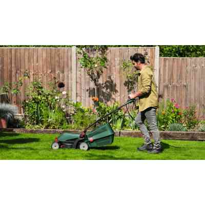 Газонокосарка Bosch UniversalRotak 34-405 1300Вт, 34см, 40л, 27-50мм, 11кг (0.600.8A6.401) Вінниця