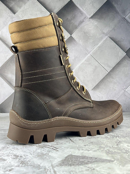 Тактичні чоловічі зимові водонепронекні берці коричневі теплі армійські берці з хутром прошиті та проклеєні WAR Львів - фото 6