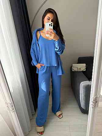 Женский базовый костюм тройка: рубашка майка и штаны креп жатка Светлый джинс, 42/44 Одесса