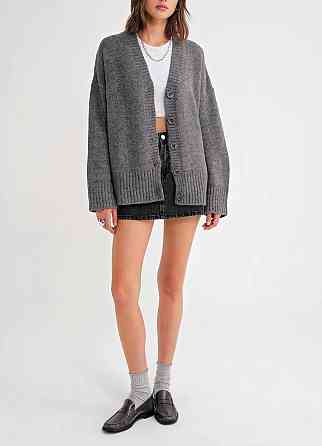 Женский базовый вязаный оверсайз кардиган на пуговицах Графит Одесса