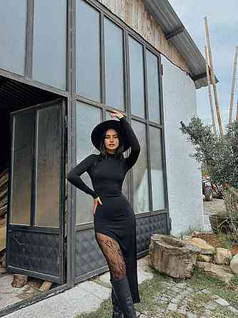 Женское элегантное платье с открытой спинкой и соблазнительным вырезом на ножке вискоза Одесса