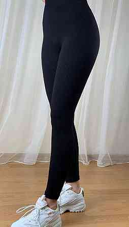 Жіночі чорні базові утеплені лосини в рубчик Одеса