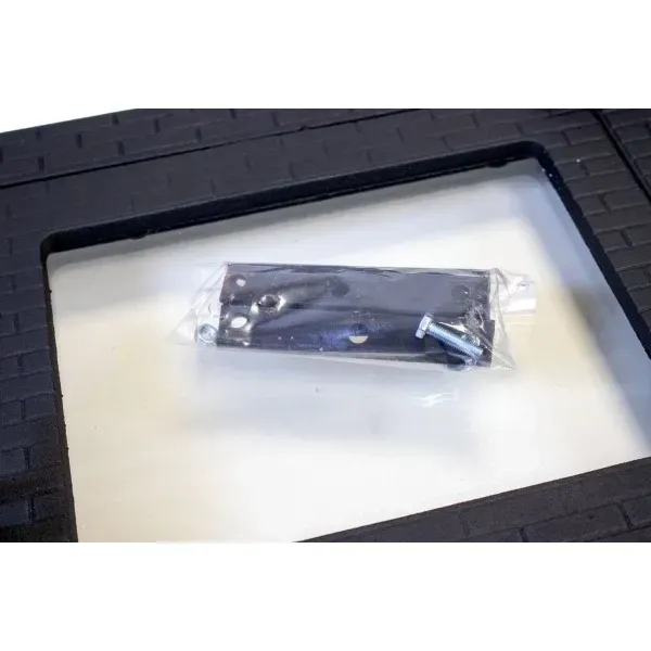 Дверца чугунная топочная каминная 