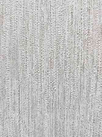 Обои виниловые Decoprint Breeze 0.53х10 м однотонные структурные тонкая полоска под ткань бежево серые Киев