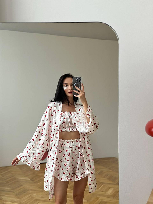 Жіноча ніжна піжама-трійка з мусліну: шорти, топ, халат з поясом Одеса - фото 4