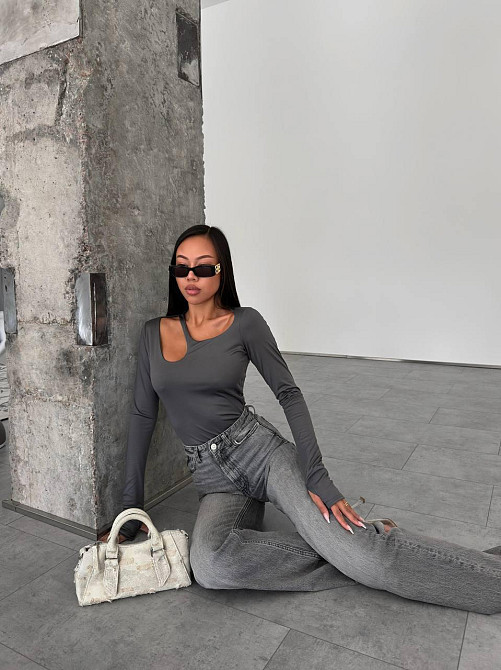 Женский стильный топ с вырезом микро дайвинг Графит, 44/46 Одесса - изображение 9