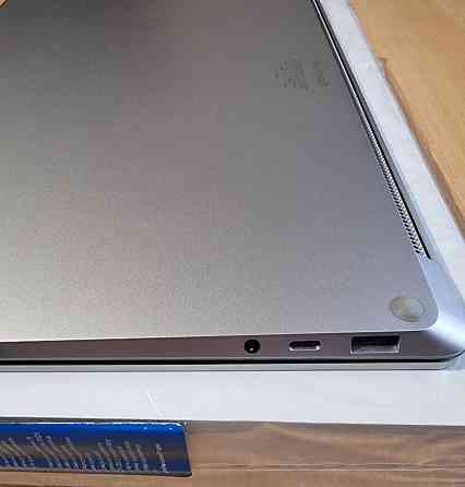 Ноутбук Microsoft Surface Laptop 4 13.5 AMD Ryzen 5 8/128GB Platinum Харьков