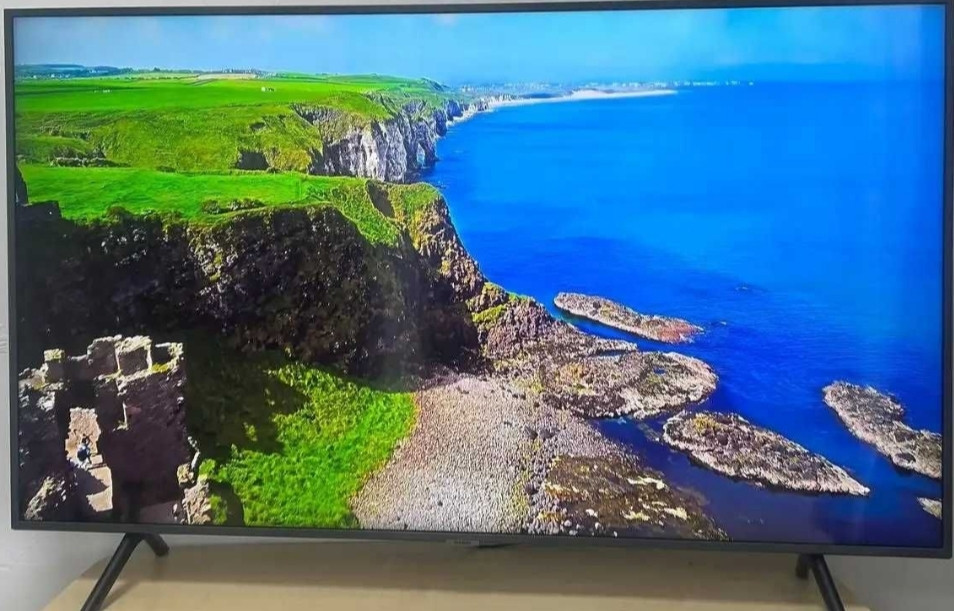 Телевизор Безрамный Samsung 45