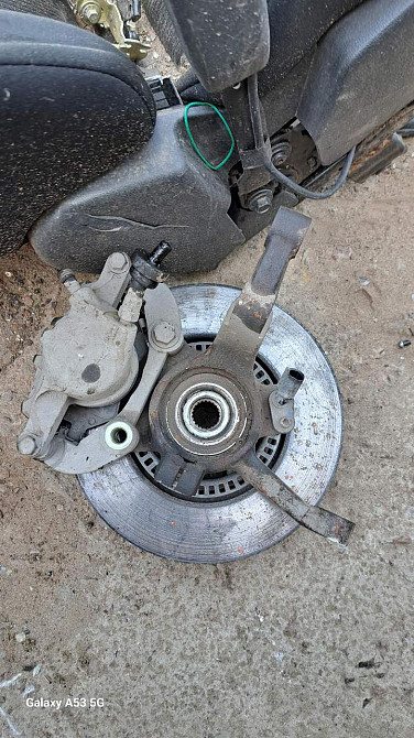 Ступиця в зборі Zaz Forza передня права Київ - фото 2