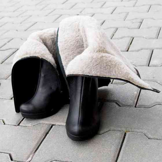 Чоботи жіночі ARLETT чорні натуральна шкіра зима висота 35 см обхват 36-38 см танкетка 9 см (16 Коломыя