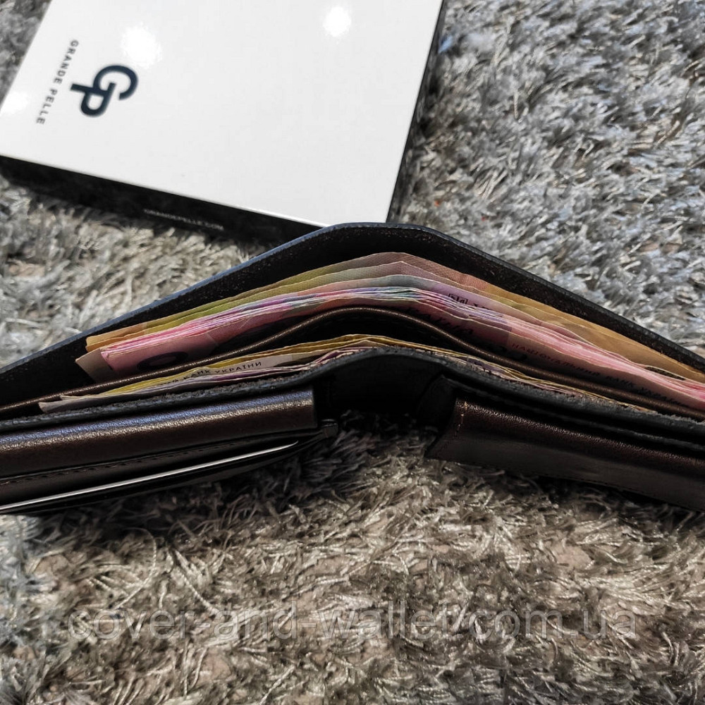 Кожаный мужской кошелек коричневого цвета на магните Grande Pelle Amico Киев - изображение 5