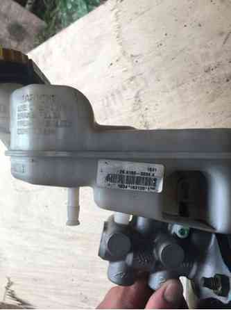 5175093AB Главный тормозной цилиндр с бачком  Compass11-16 Коломыя