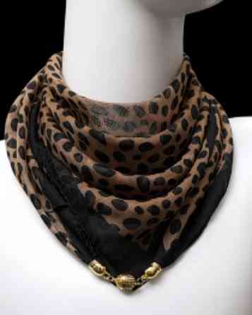 Шарф жіночий з магнітною застібкою Коричневий Сміла