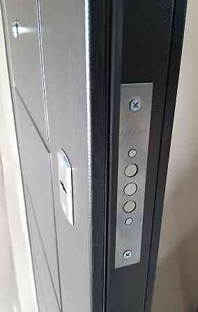 Двери квартирные Redfort, модель Канзас комплектация Эконом 960 Киев