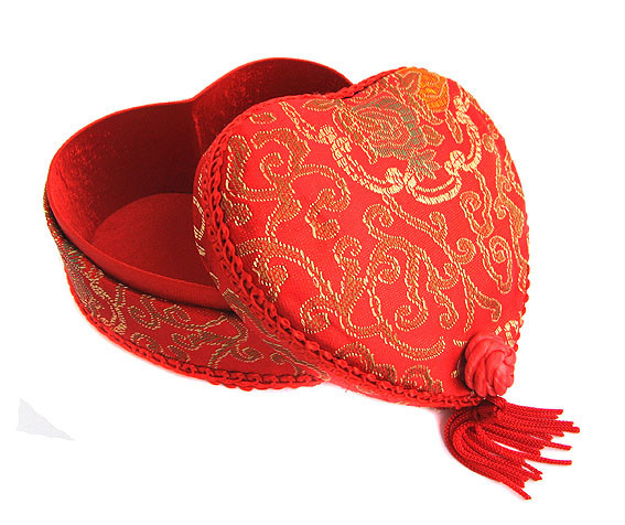 Скринька з вишивкою Серце Київ - фото 2