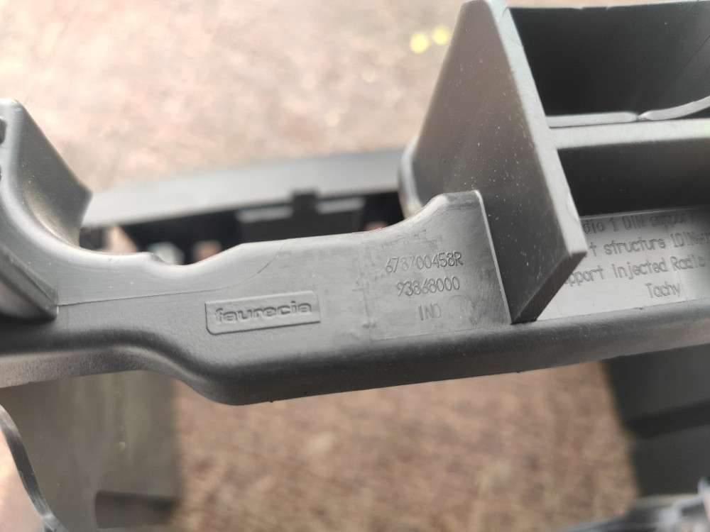 Кронштейн кріплення центральної консолі Renault Trafic III 2014-2021 (678700458R) Ковель - изображение 3