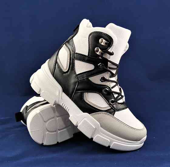 Жіночі Високі Кросівки на Танкетці Білі Сліпони Мокасини на Платформі (розміри: 37) - 4 Дніпро