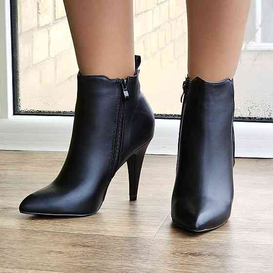 Жіночі Черевики Чорні на Каблуку Шкіряні Модельні Ботильйони (розміри: 36,37,38,39,40) — 60 Дніпро