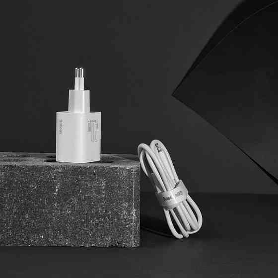 Сетевое зарядное устройство Baseus Super Silicone PD Charger 20W Cable Type-C to Lightning белый Львов