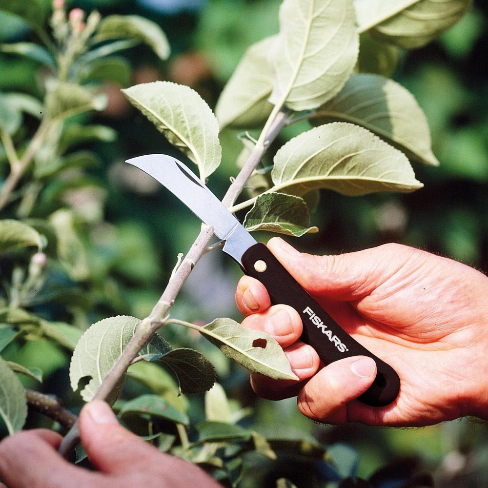 Складной изогнутый Нож для прививания растений 17 см Fiskars 
