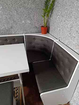 Мягкий кухонный уголок Семейный - Белый (Уголок+стол+2 табурета) 114 см х 154 см Львов