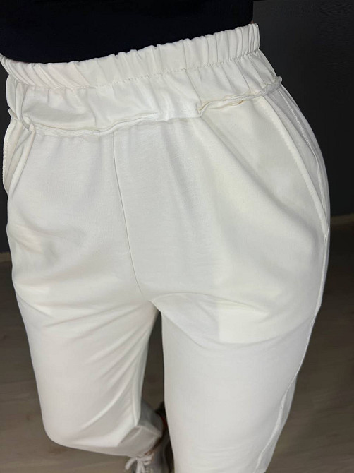 Брюки жіночі LSK 5539 спортивні джогери на манжеті з кишенями білі, білий, M Київ - фото 2