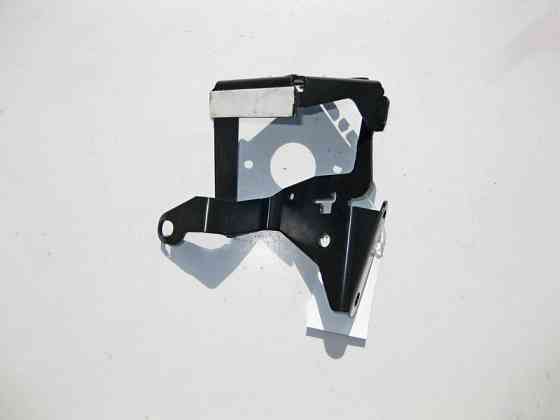 Mercedes-Benz  A2198600114 Кронштейн заднього лівого ременя безпеки CLS C219 Одесса