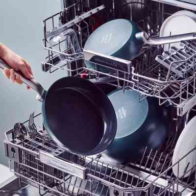 Сковорода GreenPan Evolution, 28 см з керамічним покриттям, темно-зелена (CC006391-001) Винница