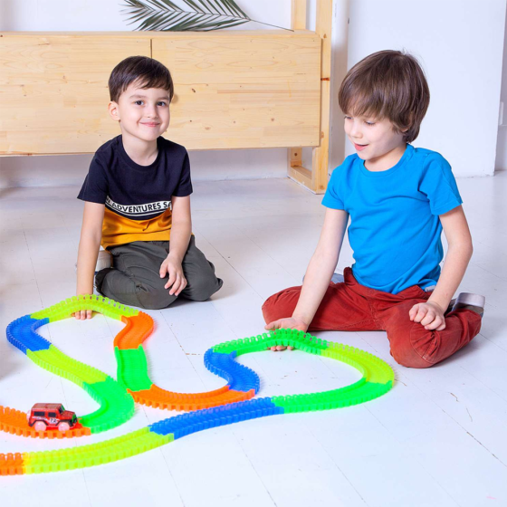Дитячий гнучкий трек 220 деталей,Magic Tracks,з 1 машинкою SBR Київ