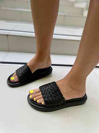 Seben Шльопанці жіночі зі штучної шкіри на плоскій підошві чорні Seben T115-1 р. 36-41 37 Коломия