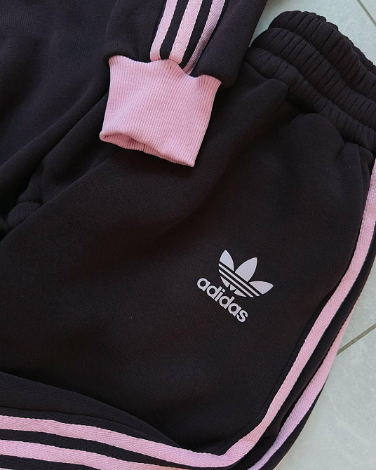 Жіночий теплий прогулянковий костюм двійка з лампасами трьохнитка на флісі Одеса - фото 7