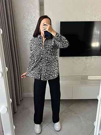 Женская стильная леопардовая рубашка на металлических пуговицах 44, Серый Одесса