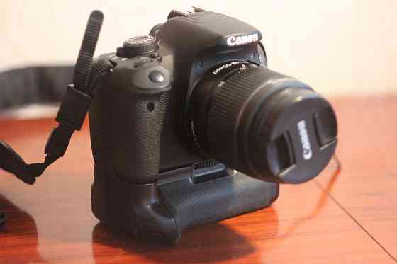 Батарейный блок Canon BG-E8 Киев