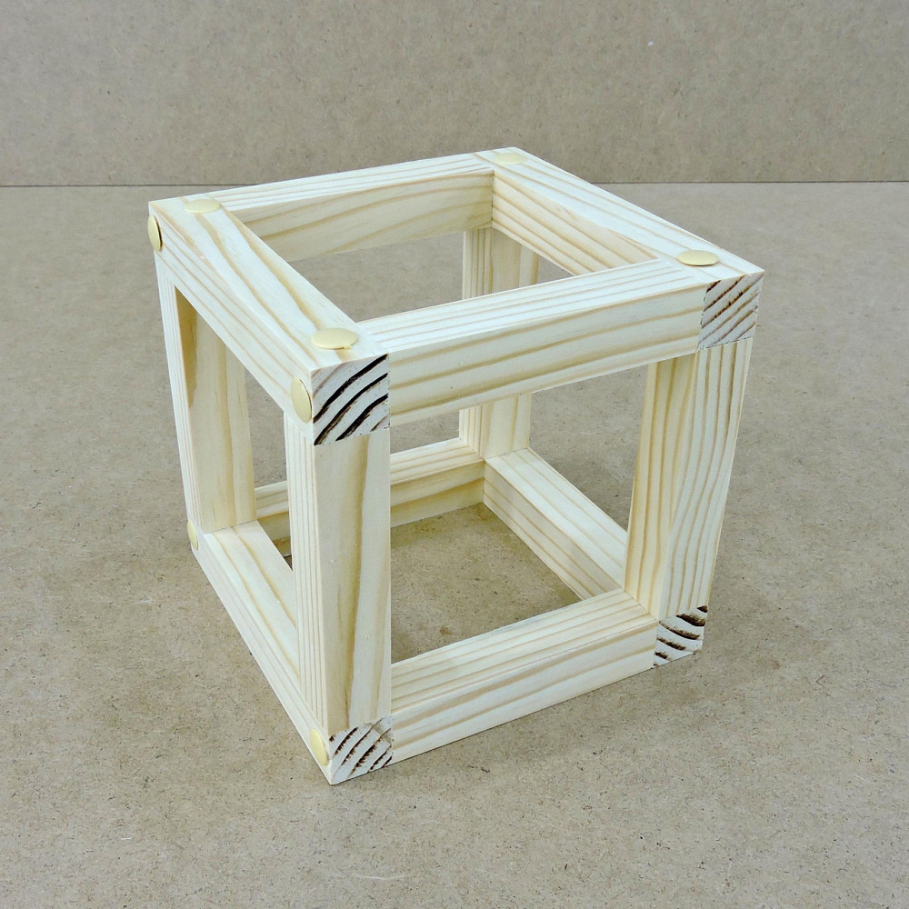 Полка настенная для цветов 