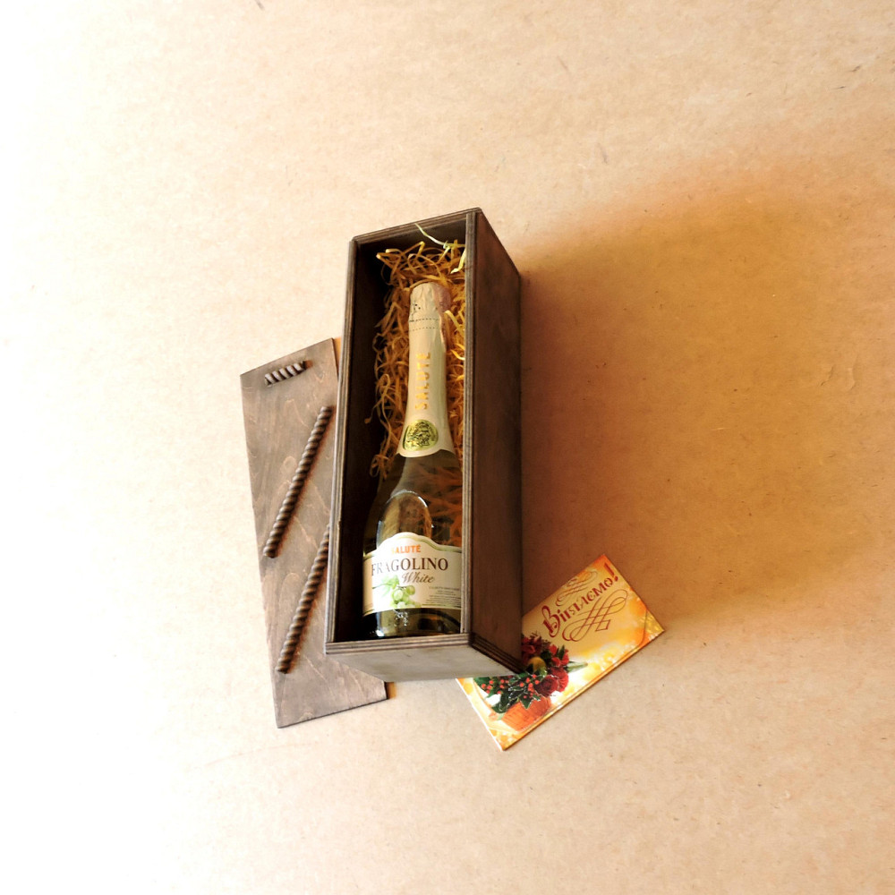 Подарочная коробка 