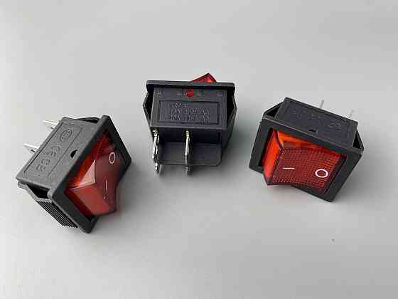 Перемикач клавішний червоний, 25 ммх31мм, 4 ніжки Мукачево