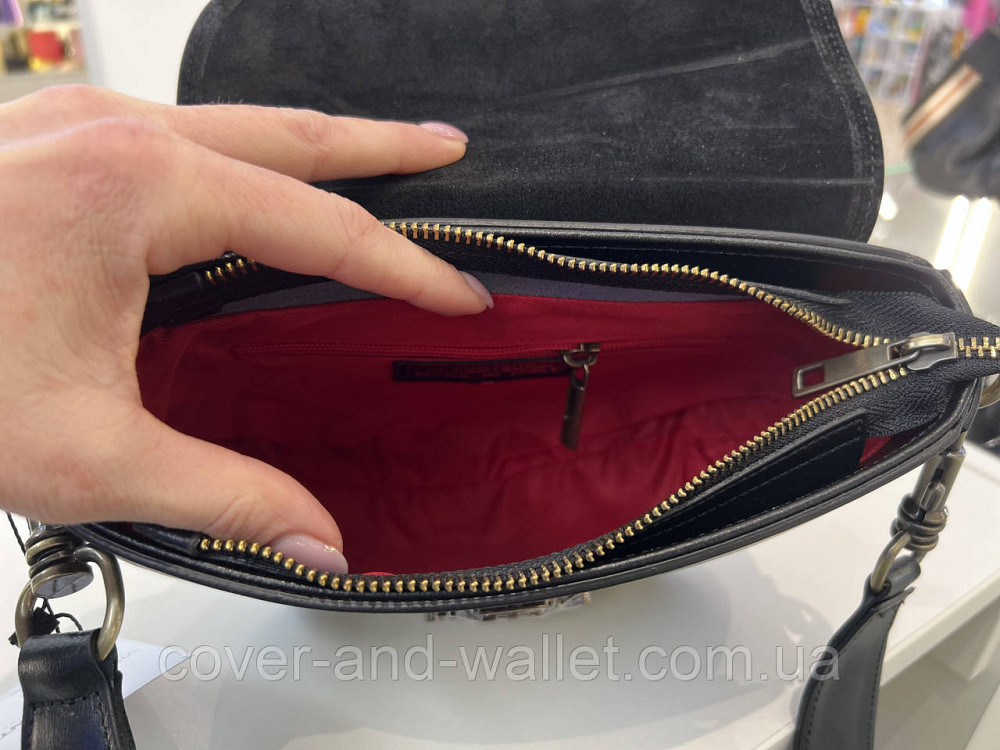 Полукруглая женская сумка кросс-боди из гладкой кожи черного цвета Virginia Conti Киев - изображение 7