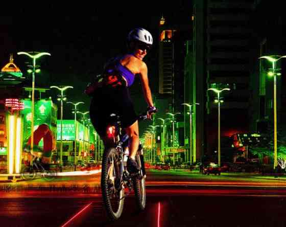 Задня фара з лазером для велосипеду Вінниця