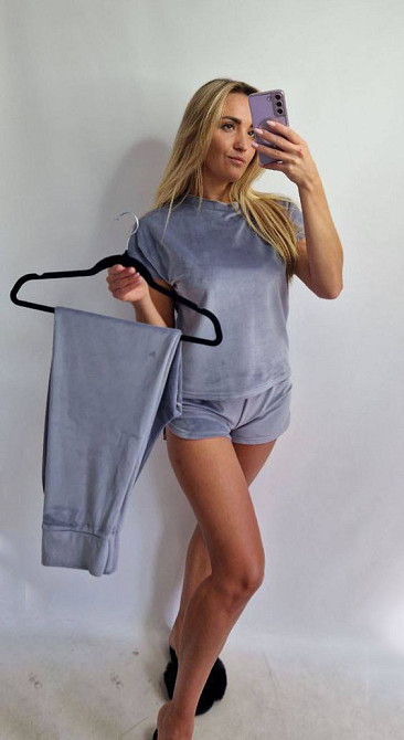 Піжама-комплект (футболка+шорти+штани) з плюшевого велюру Сірий S Харків - фото 1