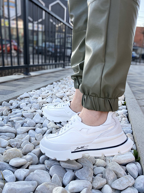 Camellia Кросівки жіночі CAMELLIA M7 білі (весна-осінь, шкіра натуральна) (4386) лише 39р.40р. Коломыя - изображение 1