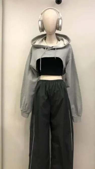 Жіноча стильна прогулянковий  кроп-худі двонитка Одеса - фото 2