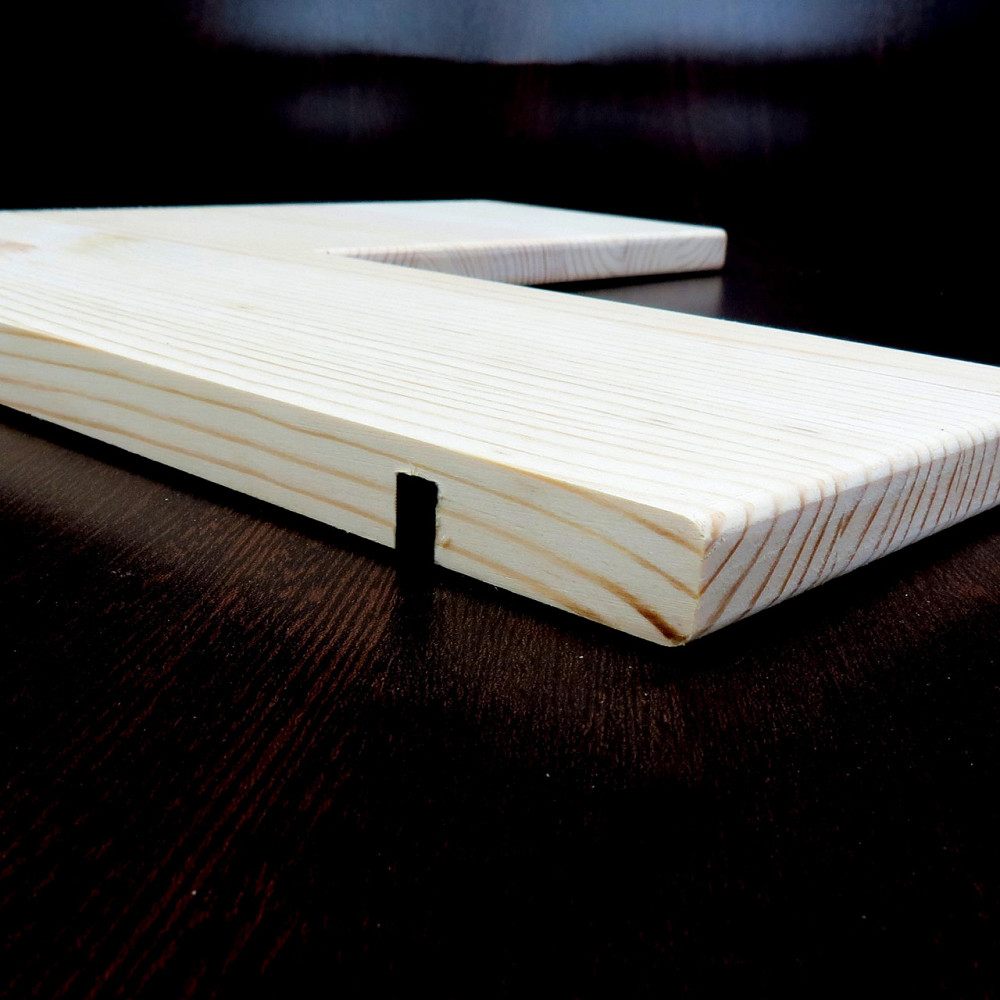 Угловая настенная полка 