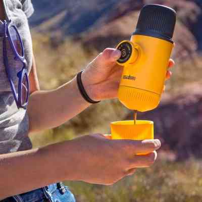 Кофеварка кемпинговая Wacaco Nanopresso жовта (WNANOYELLOW) Винница