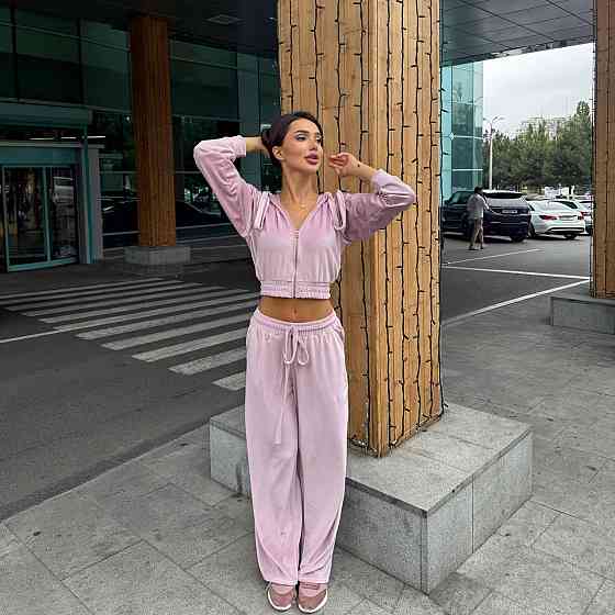 Женский стильный костюм двойка: худи на молнии и штаны турецкий велюр Одесса